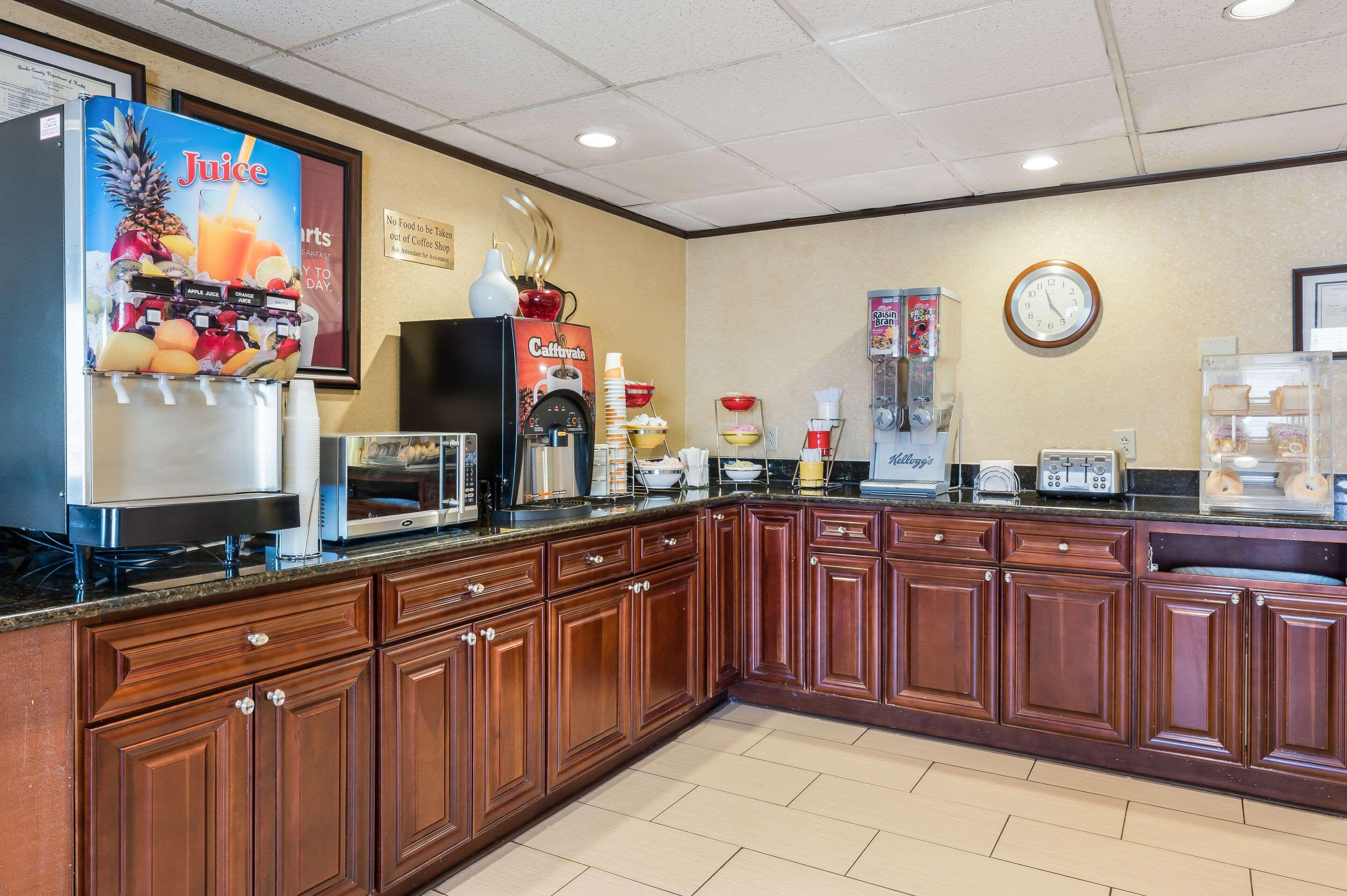 Hotel Econo Quakertown