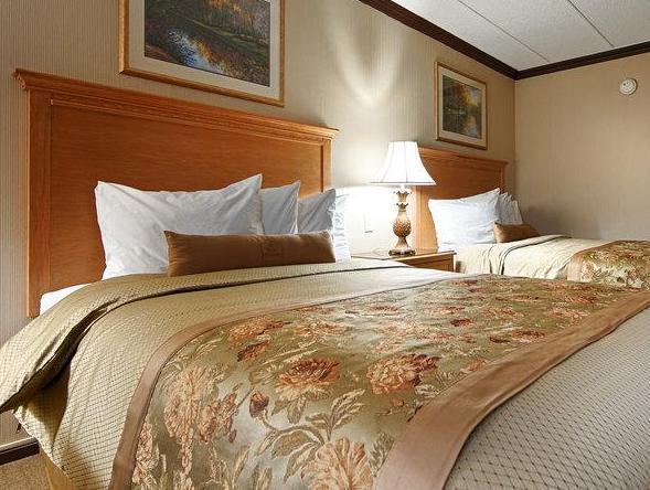 Econo Hotel 2*